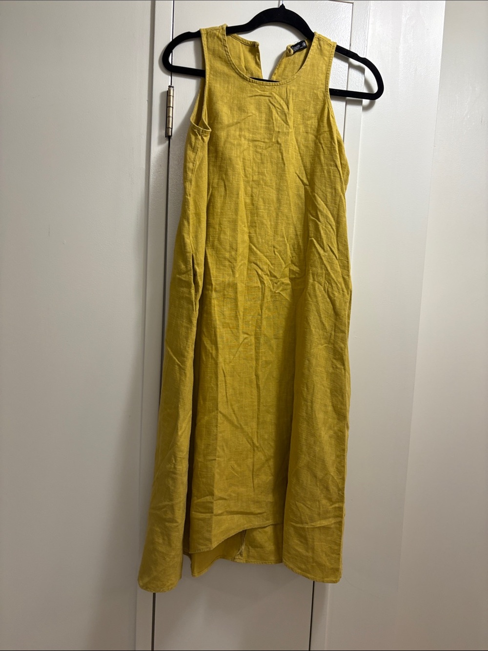 Atlante Sleeveless Yellow Linen  dress. NWOT